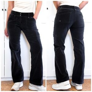 Vintage Athleta Cargo Wide leg Flare Low rise Y2k Jeans Pants SZ 2 Black Velvet